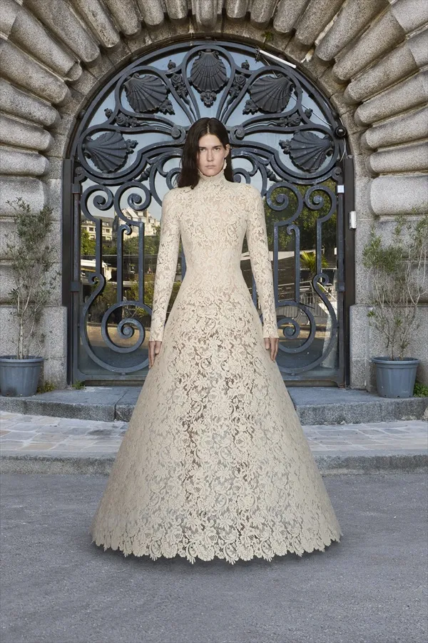 【2025秋冬巴黎高定大秀亮点】设计师在变化与延续之间交织的视角与表达