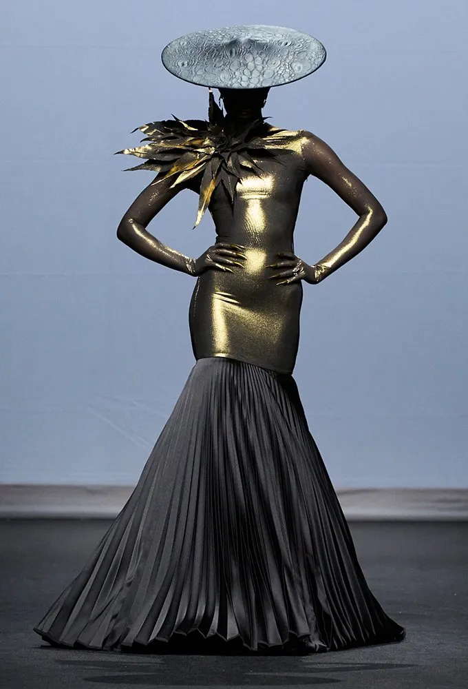 这 26 件惊艳连衣裙是 2025-2026 秋冬高级定制周的亮点