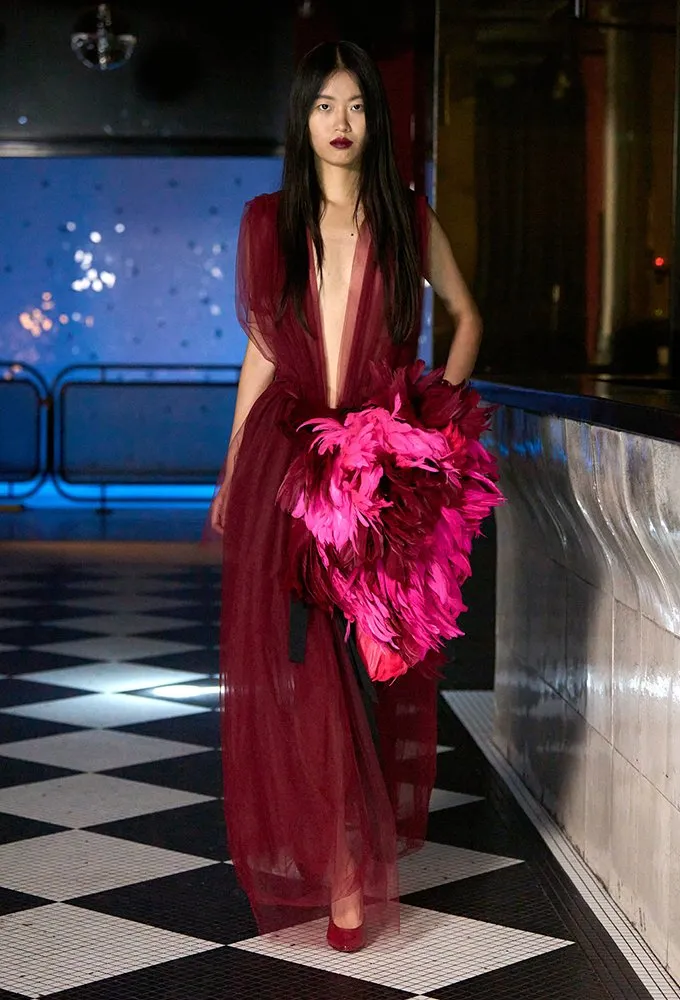 这 26 件惊艳连衣裙是 2025-2026 秋冬高级定制周的亮点