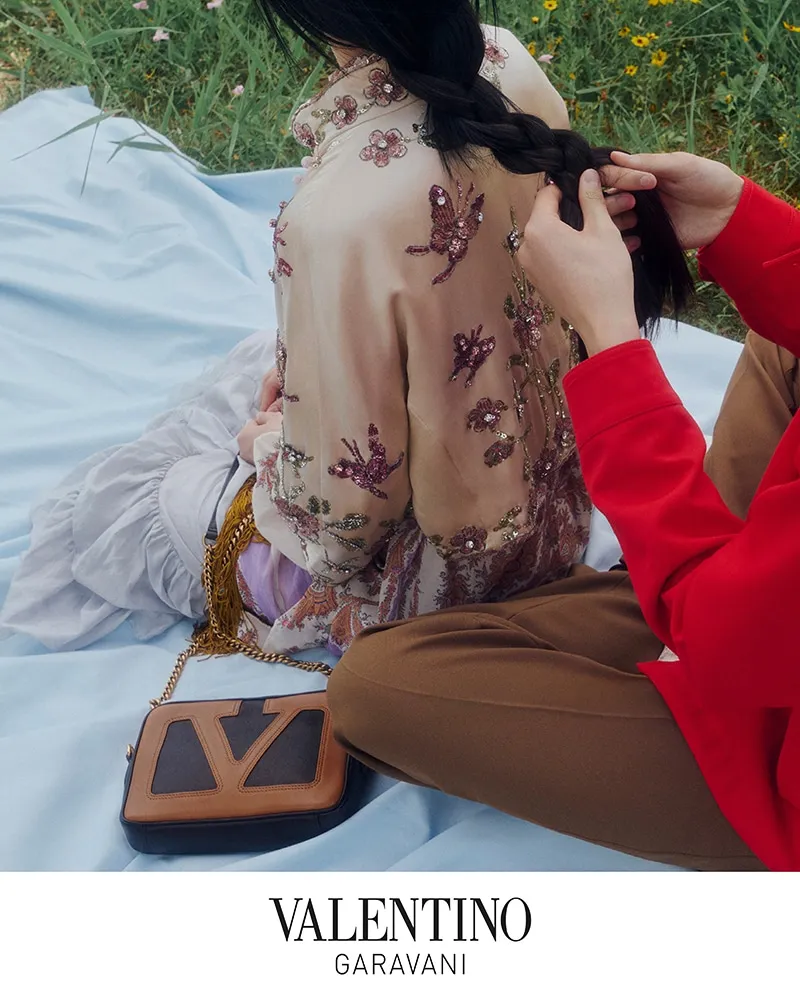 华伦天奴推出全新宣传活动庆祝中国情人节